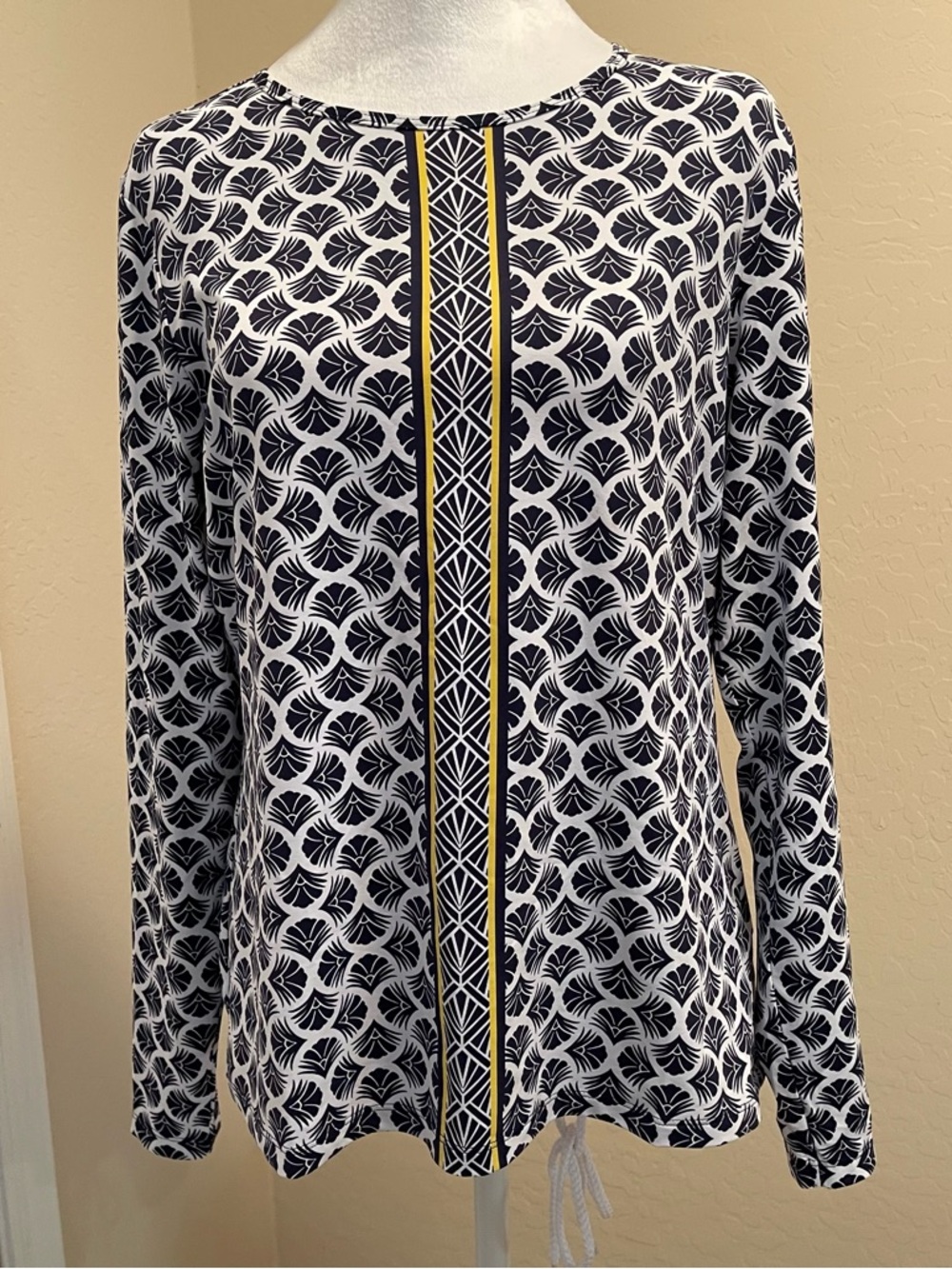 Lands' End Quick Dry Rash Guard Long-Sleeve Navy & White with Yellow Trim Size M